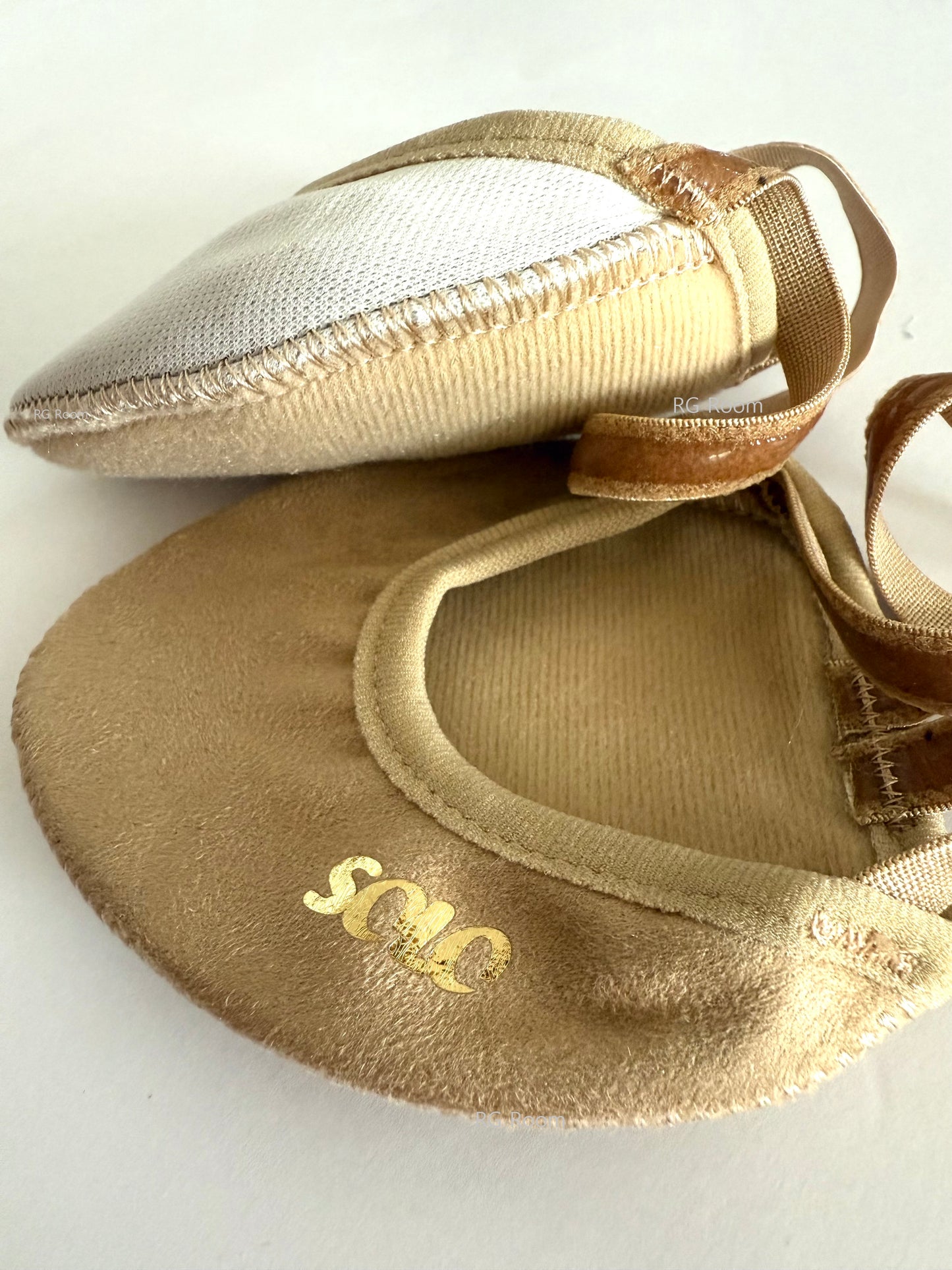 Solo Toe Shoes Model OB10
