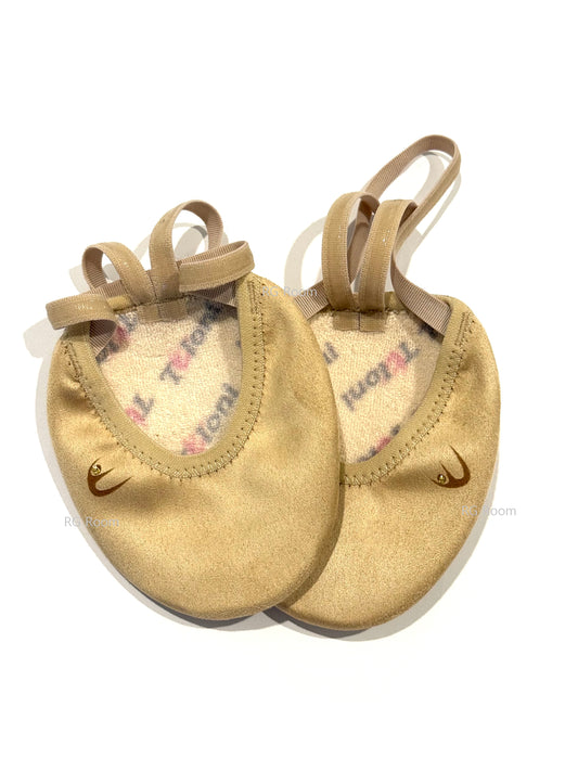 Tuloni Toe Shoes, Model: SPIN